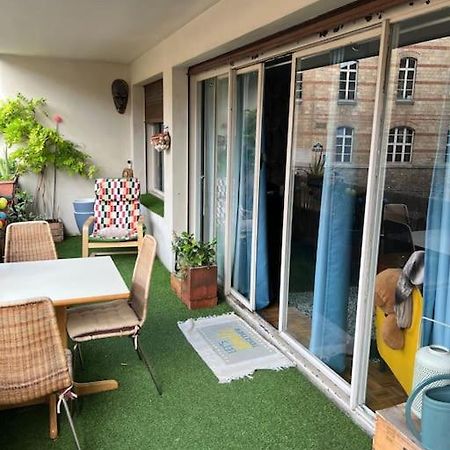 Grand Appartement Avec Balcon Et Parking Gratuit Sur Place Paříž Exteriér fotografie